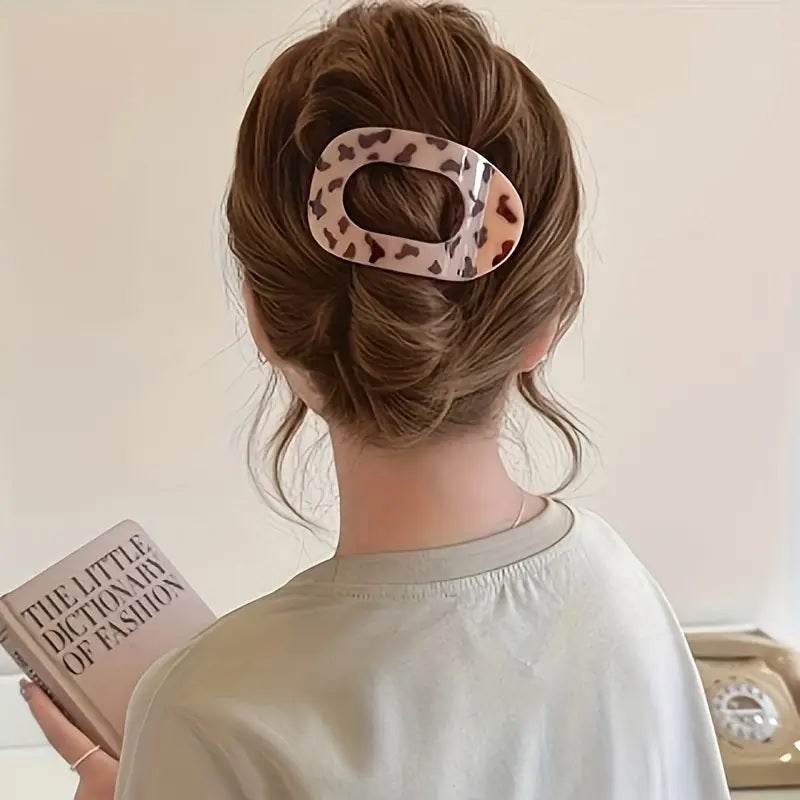 Leopard Matte Oval Hair Claw Clip – Curved Barrette for Women - CartRare