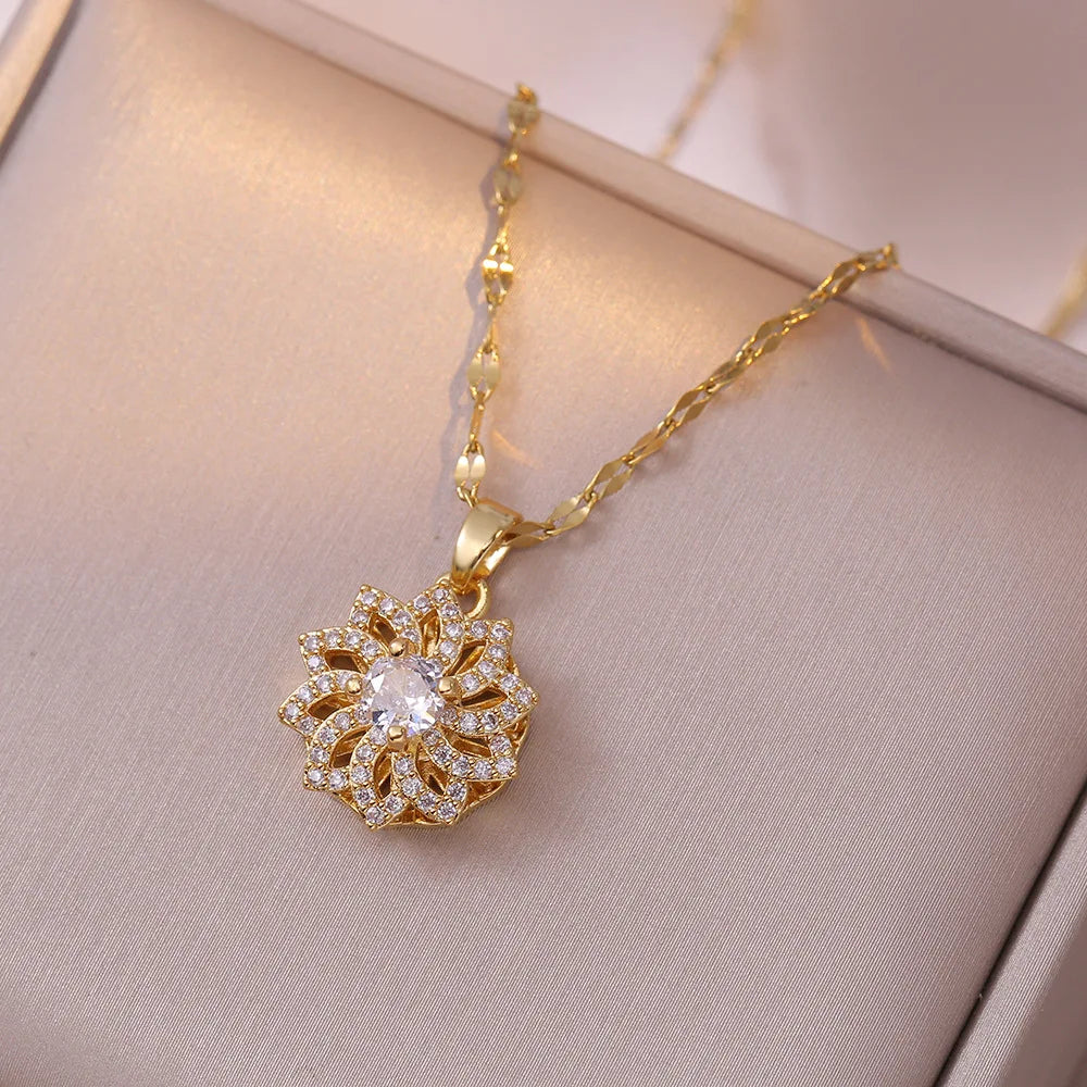Titanium Steel Rotating Daisy Necklace – Stylish Pendant Jewelry for Women’s Daily and Party Wear