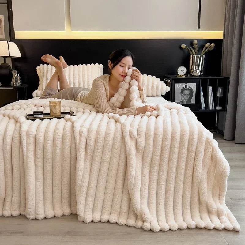 Luxurious All-Season Faux Rabbit Fur Throw Blanket – Ultra-Soft Flannel, Warm & Cozy for Couch, Bed, and Travel - CartRare