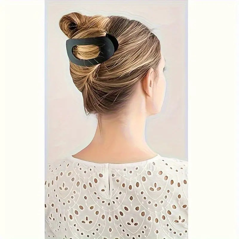 Leopard Matte Oval Hair Claw Clip – Curved Acrylic Barrette for Women’s Everyday Styling