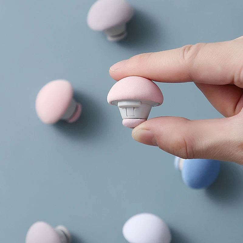 4Pcs Non-Slip Mushroom BedSheet Quilt Blanket Holder – Keep Your Bedding Neat & Tidy - CartRare