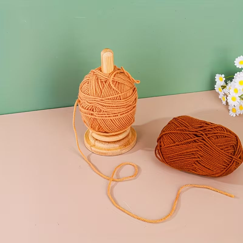 Floating Magnetic Yarn Holder for Men & Women – Anti-Tangle Knitting & Crochet Accessory
