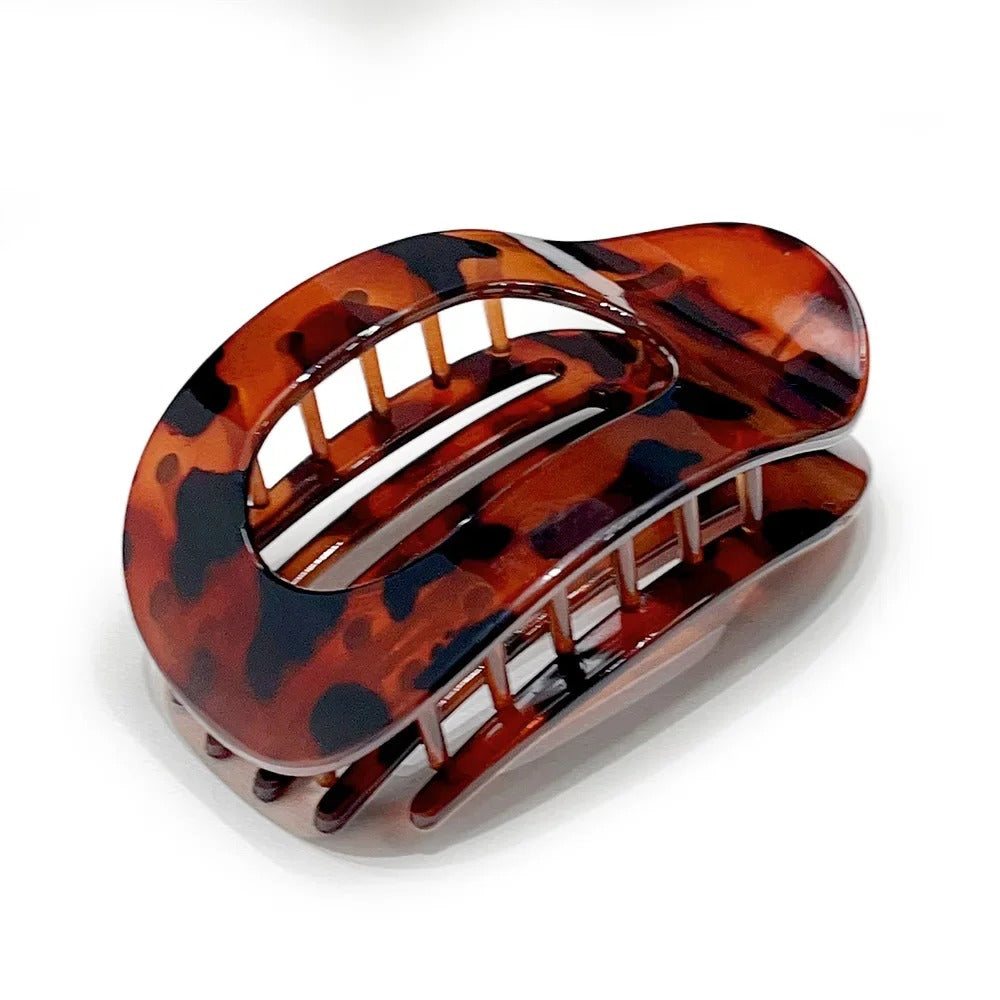 Leopard Matte Oval Hair Claw Clip – Curved Acrylic Barrette for Women’s Everyday Styling