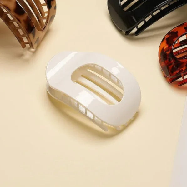 Leopard Matte Oval Hair Claw Clip – Curved Acrylic Barrette for Women’s Everyday Styling