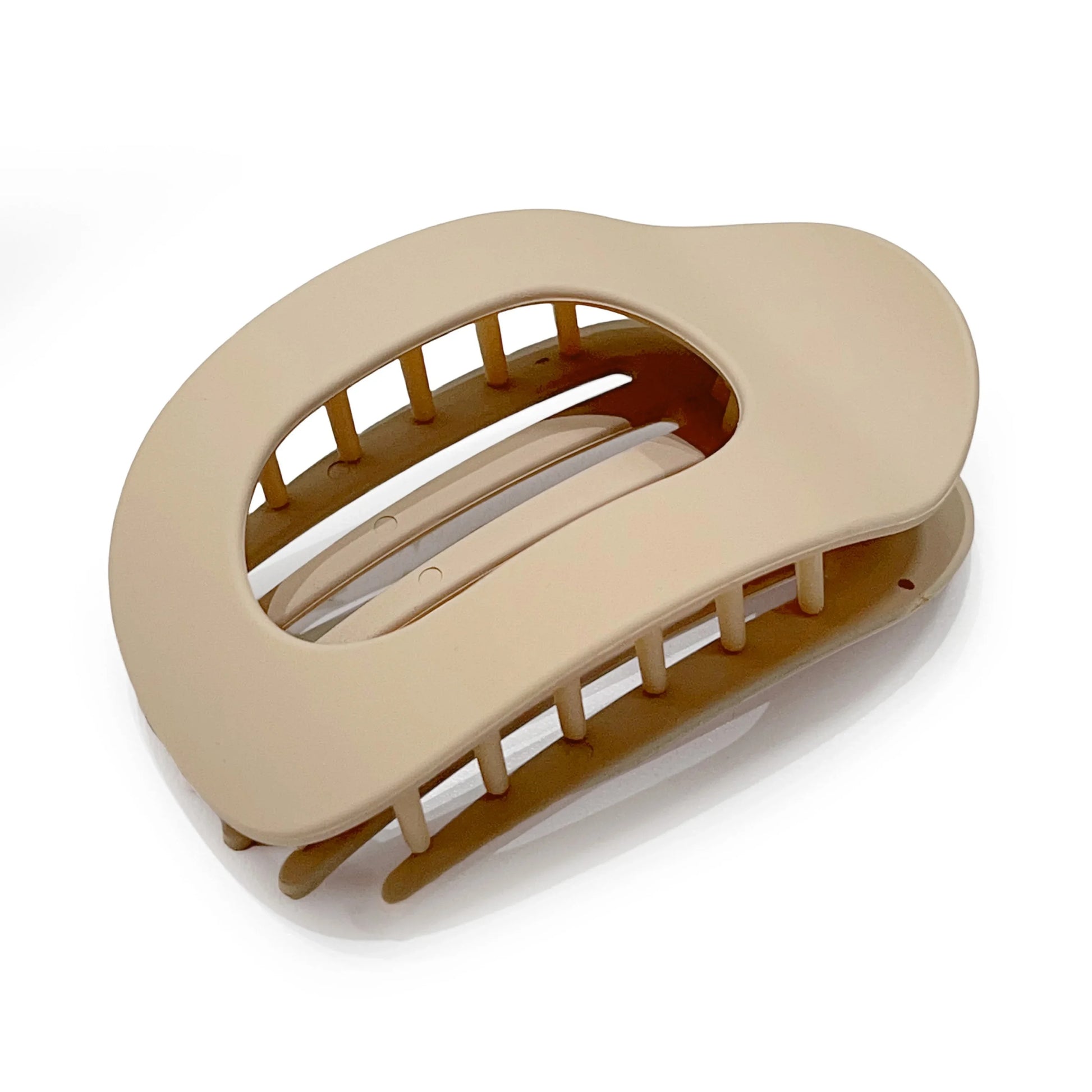 Leopard Matte Oval Hair Claw Clip – Curved Acrylic Barrette for Women’s Everyday Styling