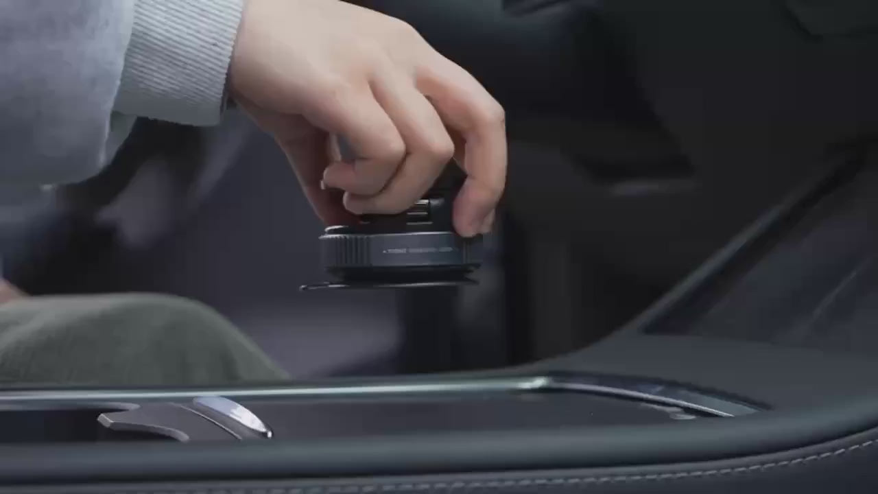 Magnetic Car Phone Mount – 360° Foldable Aluminum Holder